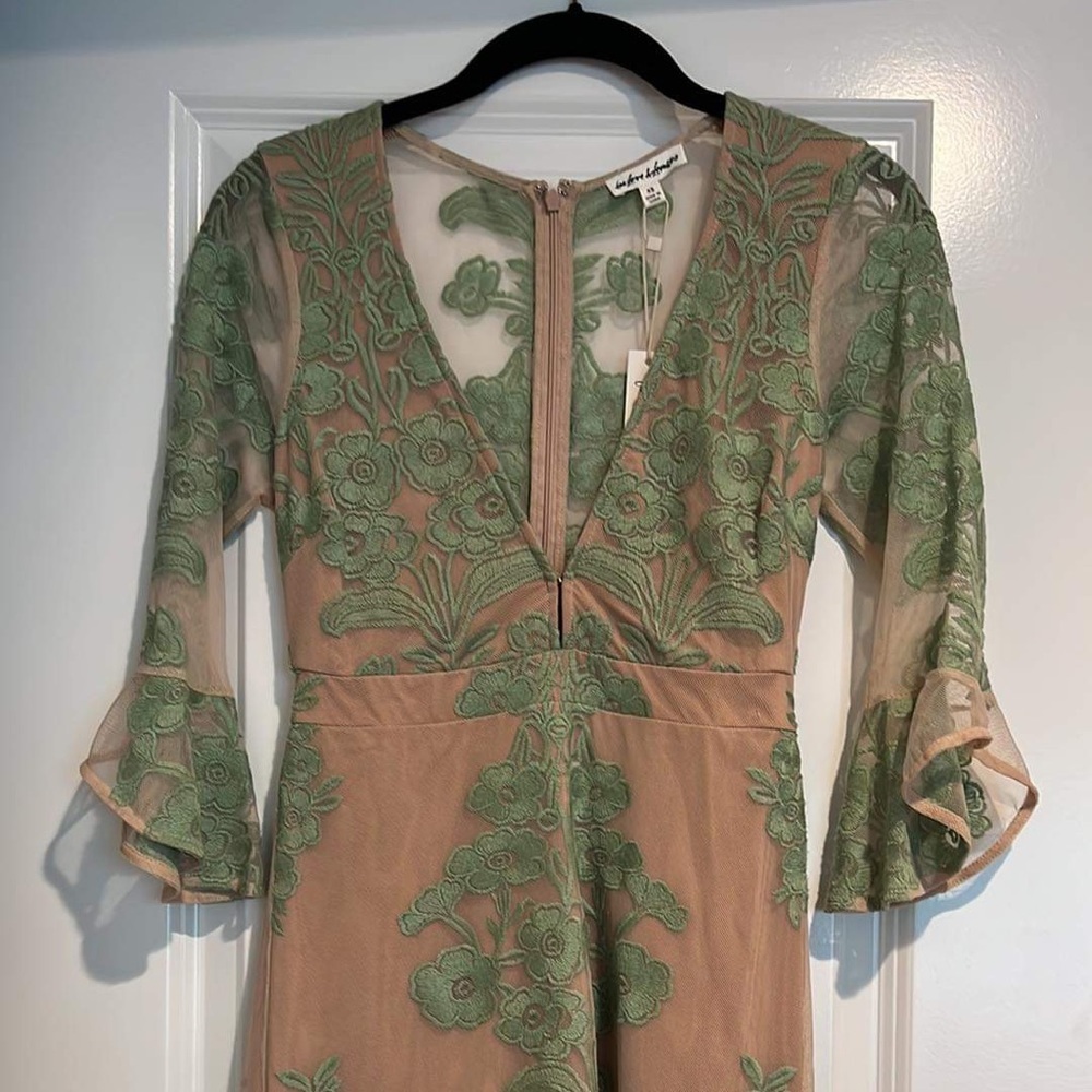 Free People For Love and Lemons Temecula
Embroidered Mesh V Neck Mini Dr… - Picture 2 of 4